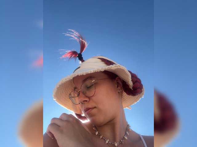 adrenalinse live cam on BongaCams