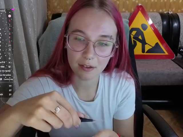 adrenalinse live cam on BongaCams