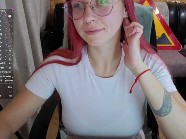 adrenalinse live cam on BongaCams