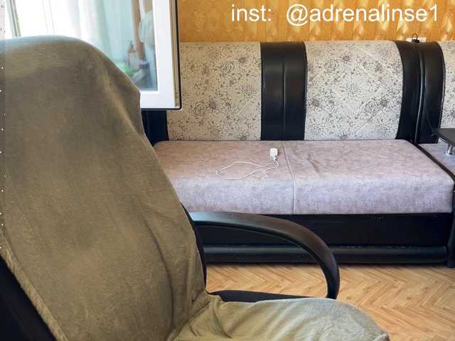 adrenalinse live cam on BongaCams