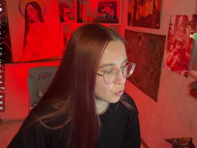 adrenalinse's BongaCams show and profile