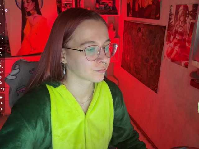 adrenalinse's BongaCams show and profile