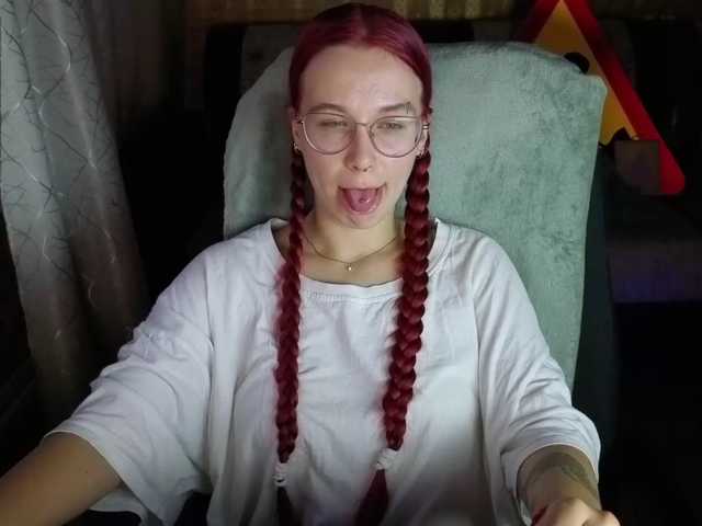 adrenalinse live cam on BongaCams