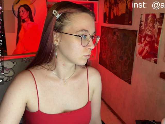 Sex chat gratuit in direct cu adrenalinse pe BongaCams