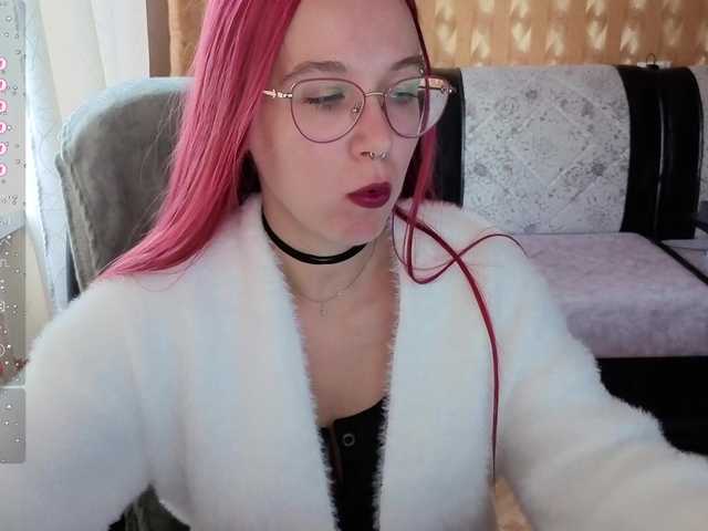 adrenalinse live cam on BongaCams