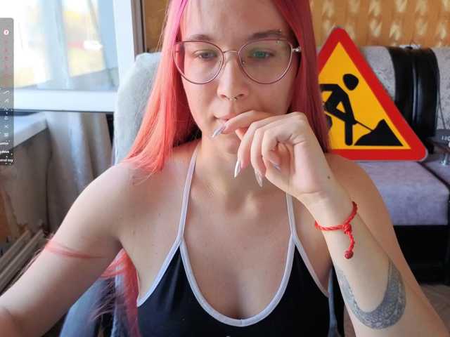 adrenalinse live cam on BongaCams