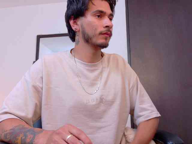 Eliam Eliam