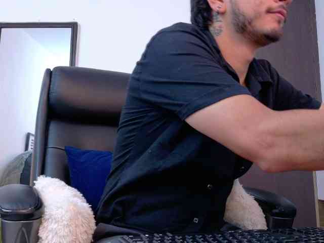 Eliam Eliam