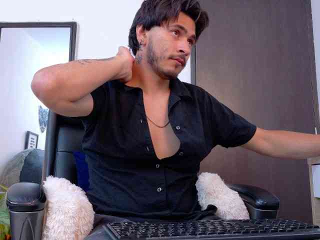 Eliam Eliam