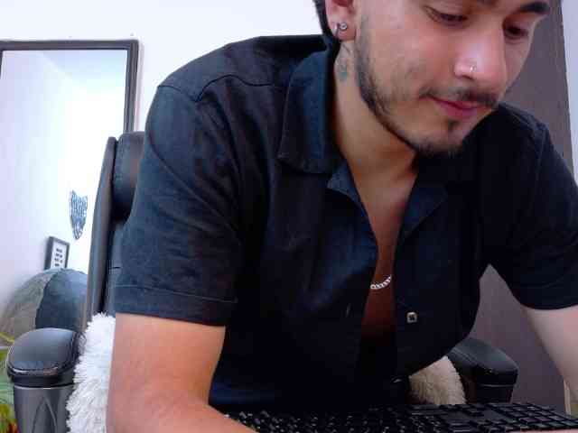 Eliam Eliam