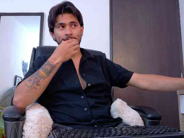 Eliam Eliam