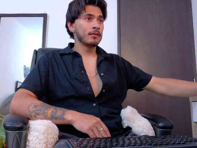 Eliam Eliam