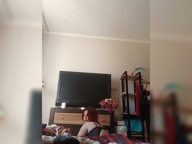 Redfoxlikefiree live cam on BongaCams