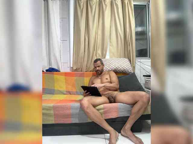 Grossocalibre20 Live Webcam on BongaCams