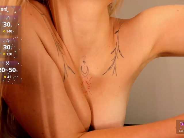 AmyVilvet live cam on BongaCams