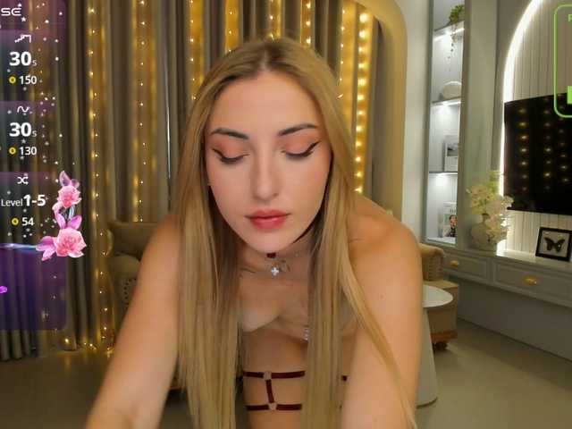 AmyVilvet live cam on BongaCams