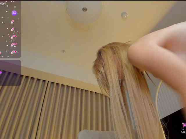 _LunaViolet_ webcam