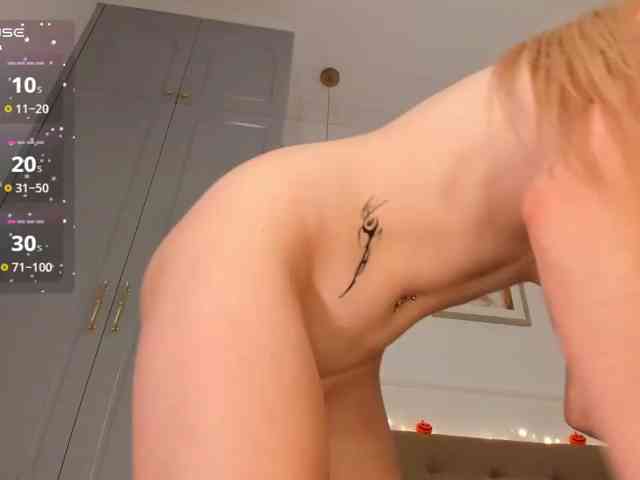 _LunaViolet_ webcam