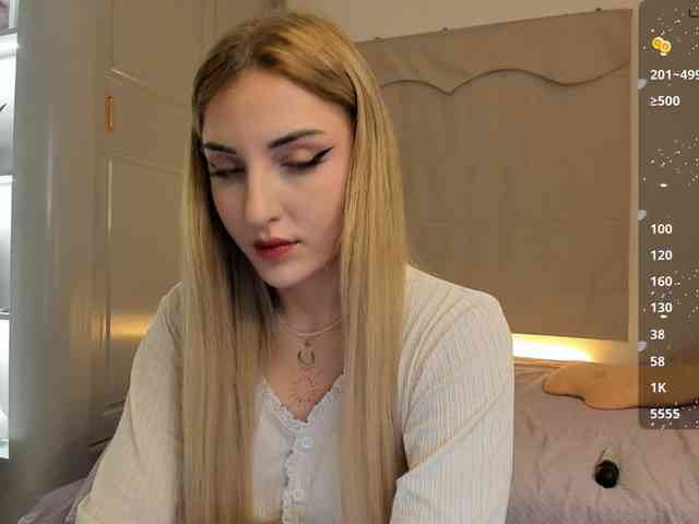 _LunaViolet_ webcam