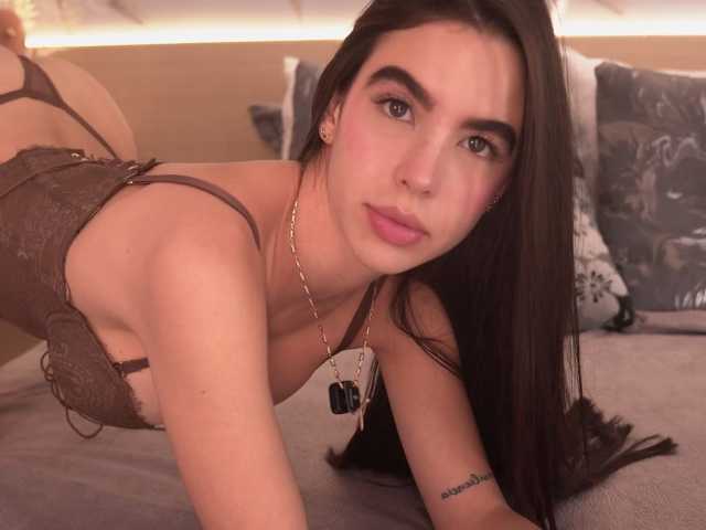 SolAvelar live cam on BongaCams