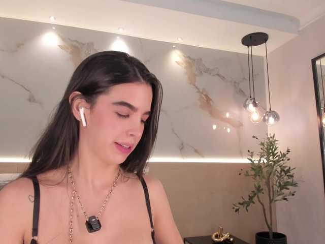 SolAvelar live cam on BongaCams