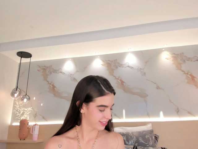 SolAvelar live cam on BongaCams