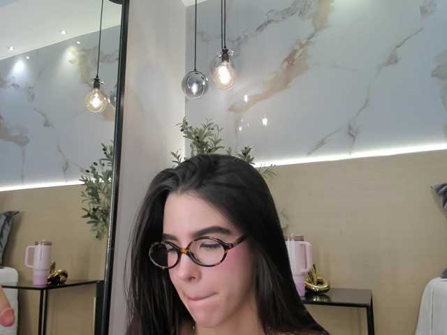 SolAvelar live cam on BongaCams
