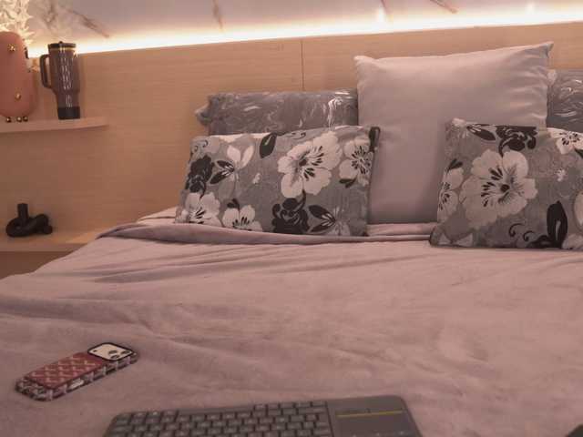 SolAvelar live cam on BongaCams