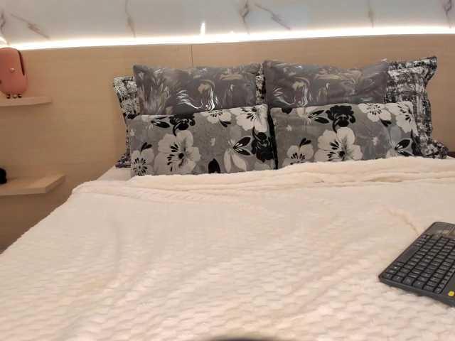 SolAvelar live cam on BongaCams
