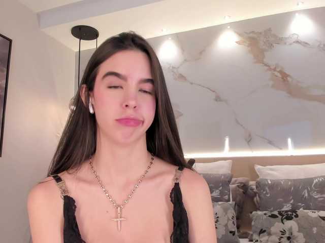 SolAvelar live cam on BongaCams