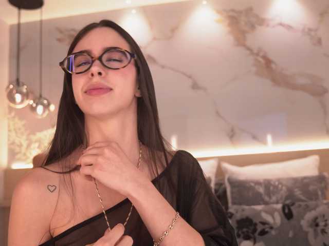 SolAvelar live cam on BongaCams