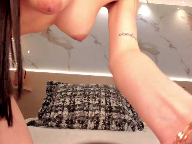 SolAvelar live cam on BongaCams