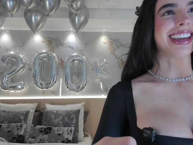 SolAvelar live cam on BongaCams