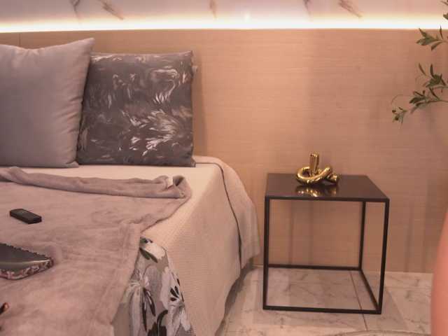 SolAvelar live cam on BongaCams