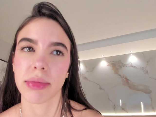 SolAvelar live cam on BongaCams