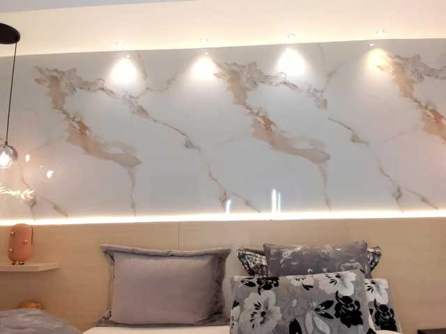 SolAvelar's BongaCams show and profile