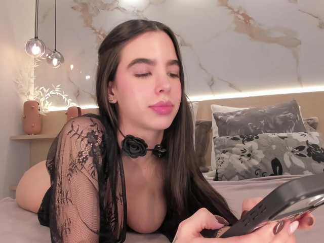 SolAvelar live cam on BongaCams
