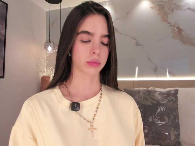 SolAvelar live cam on BongaCams