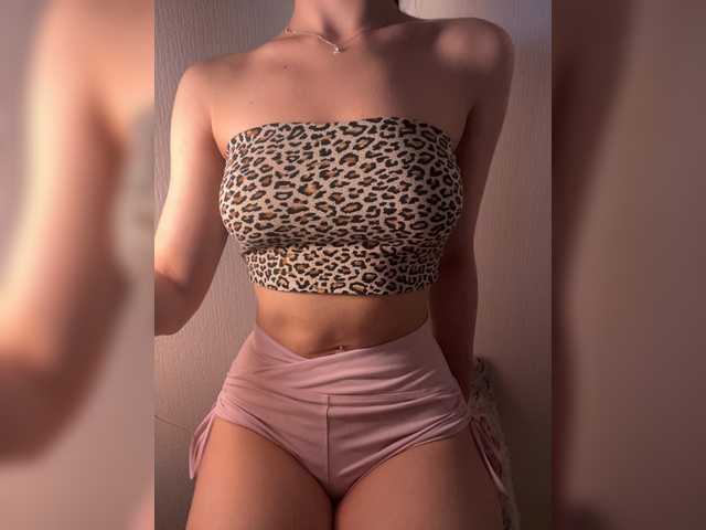 katysweet06 live cam on BongaCams