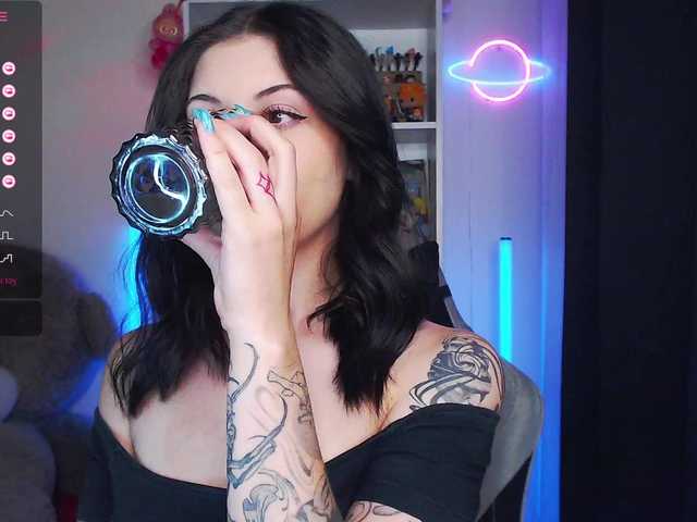 BlackAngell live webcam show