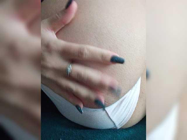 Lisa-175 live cam on BongaCams