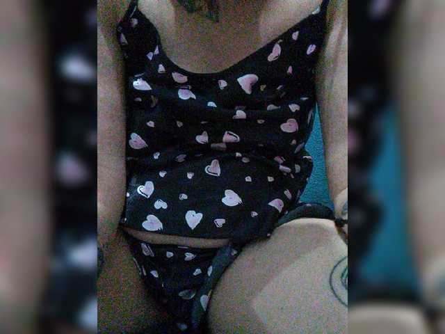 Lisa-175 live cam on BongaCams