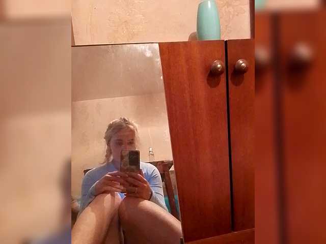 Sasha-69-1 live cam on BongaCams