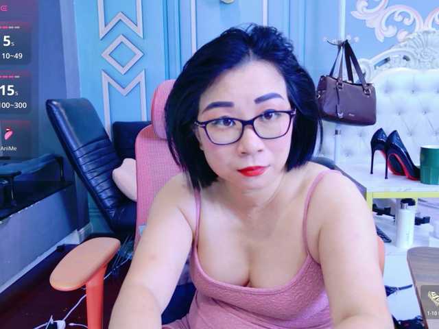 LucianaMeca live cam on BongaCams