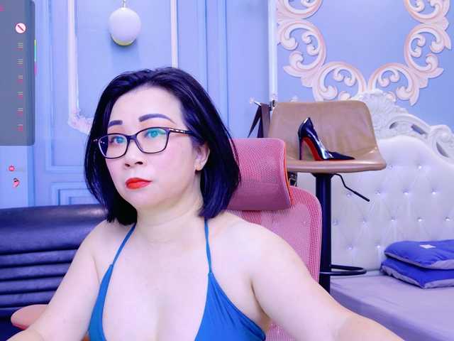 LucianaMeca live cam on BongaCams