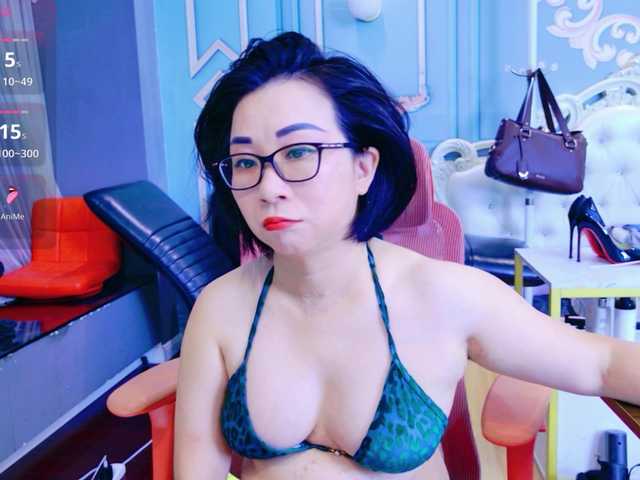LucianaMeca live cam on BongaCams
