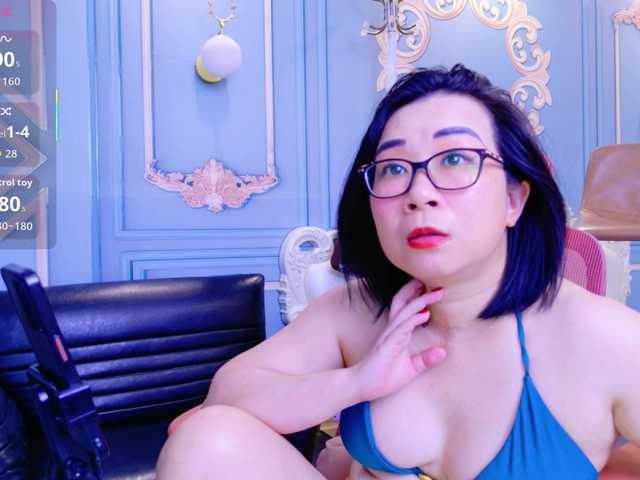 LucianaMeca live cam on BongaCams