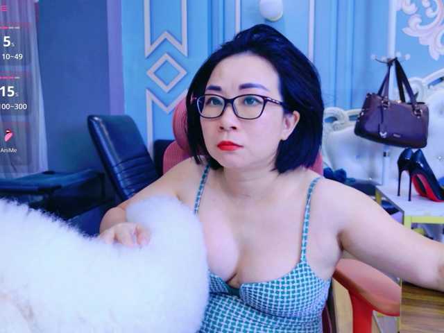 LucianaMeca live cam on BongaCams