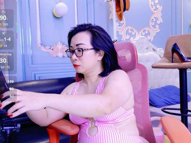 LucianaMeca live cam on BongaCams