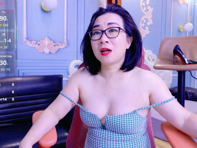 LucianaMeca live cam on BongaCams